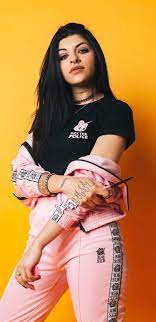 Fondos de pantalla bonitos y chidos para celulares. Pin De Lenis Ortega En Disney Moda Del Momento Fondos De Pantalla Hipsters Musica Trap