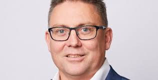 LIA TO TOUR IVE SILVERWATER SITE