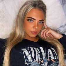 Lacey stringer @LaceyStringer