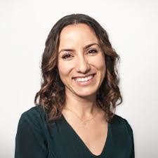 Laura Graybill's Instagram, Twitter & Facebook