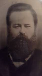 Anyone that has pictures with Kevin Struzan that would like to have them  put in his memory book either inbox me or post here in comments to make  sure they get in