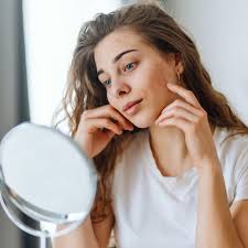 Woman Oblivious to Her 'Pretty Privilege' for Years—Then Everything Changed 