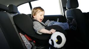 Für den sicheren transport im auto sind spezielle kindersitze unerlässlich. Kinder Im Auto Sicher Befordern So Geht Es Richtig Runter Vom Gas