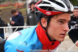 Gage Hecht wins junior 17