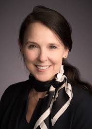 Lisa Tesar's Instagram, Twitter & Facebook