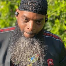 Tammy Eanes's Instagram, Twitter & Facebook