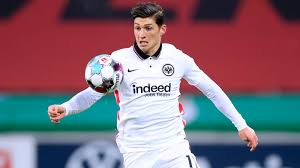 Steven zuber is a swiss professional footballer who plays as a midfielder for german club eintracht frankfurt and the switzerland national team. Eintracht Frankfurt Steven Zuber Und Die Krux Mit Filip Kostic Kicker