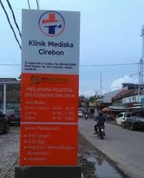 Kami hadir di sokaraja, untuk melayani permintaan kebutuhan pembuatan papan nama untuk sekolah, madrasah, kantor, perusahaan, rumah sakit, bidan, puskesmas, toko, tempat usaha anda yang berada di sokaraja. 22 Ide Neon Box Reklame Neon Toko