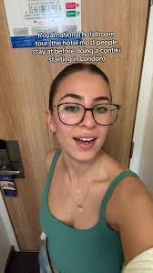 Daisy Esguerra's Instagram, Twitter & Facebook