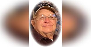 Roger Oakes's Instagram, Twitter & Facebook