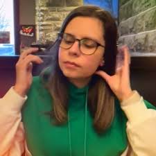 This is how a top designer prototypes LLM typing in Figma! The attention…