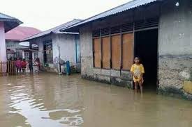 Banjir bandang juga sampai ke desa wairburak dan waiwerang, kabupaten flores timur (flotim), ntt. Banjir Bandang Sapu 2 Desa Di Ntt Rumah Warga Berhanyutan Koran Nusantara