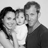 Not so with gal gadot and husband yaron versano. Https Encrypted Tbn0 Gstatic Com Images Q Tbn And9gcskewhvwbojcytd7an2bxzgxahgai6gfam5onzfmweas36o Myk Usqp Cau