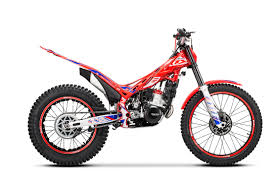 Loca Pantera és a dögös tévés forró sztorik - napiszar.com összefoglaló