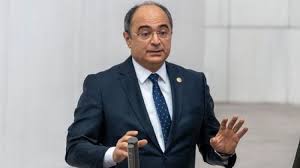 Sunucu tosun'un biyografisi ve özgeçmişi haliyle merak konusu oluyor. Wqyrfnwqtg4gxm