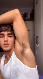 Nudes De Famosos Nus Mostrando O Pênis Quando O Twitter Volta - Volumes  Famosos Nus
