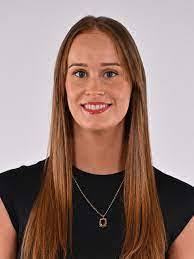 Cara Stapleton's Instagram, Twitter & Facebook