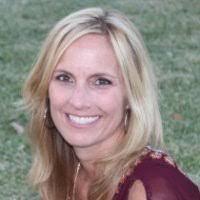 Kerri Keafer's Instagram, Twitter & Facebook