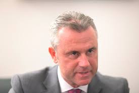 Aktuelle nachrichten, videos und bildergalerien zu norbert hofer: Im Buro Von Norbert Hofer Cremers Photoblog Derstandard At Inland