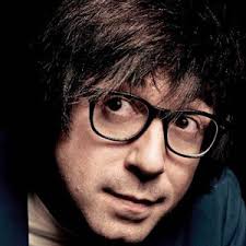 Contratar Toni Bright