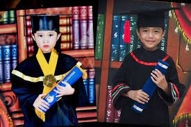 Cara mengembalikan/menarik kembali pesan wa yang telah dihapus dengan mudah supaya kamu bisa membacanya dan mengetahui apa yang diketik pada chat. Benarkah Wisuda Tk Bentuk Eksploitasi Dan Penurunan Makna Wisuda Halaman All Kompas Com