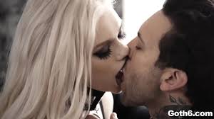 Tiny blonde Alex Grey gets a creamy facial - XNXX.COM