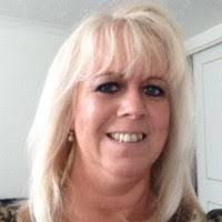 Diane Halliwell's Instagram, Twitter & Facebook