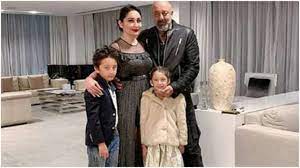Sanjay Dutt S Wife Manyata And Kids Stuck In Dubai Actor Says He S Now Worried Actors Wife Father Figure