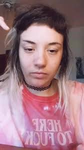 Leanna Maxwell's Instagram, Twitter & Facebook