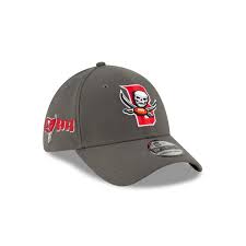 Tampa bay currently has $24 million in salary cap space ahead of the 2021 offseason, unofficially and according to spotrac. Tampa Bay Buccaneers Logo Mix 39thirty Stretch Fit Hats New Era Cap