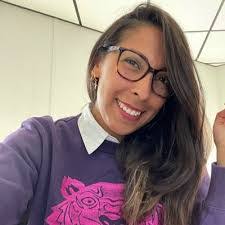 Laura Coulon's Instagram, Twitter & Facebook