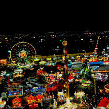 Arizona State Fair I Can T Wait To Go On My Date With Him To The Fair In 2 Weeks Krista Carnival Rides Fun Fair Arizona State Fair