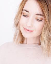 Mastering The Beachy Wave — From Roses