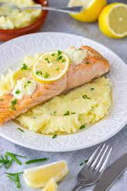 This baked salmon recipe is simple as heck to prepare, and you can enjoy the salmon as is, with i find that oven baked salmon cooks best at higher temperatures for less time. Oven Baked Salmon Fillets Recipe Happy Foods Tube
