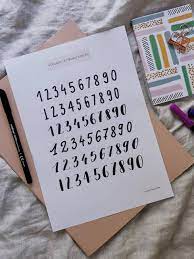 Entdecke rezepte, einrichtungsideen, stilinterpretationen und andere ideen zum ausprobieren. Lettering Zahlen Mit Vorlage Rosy Grey