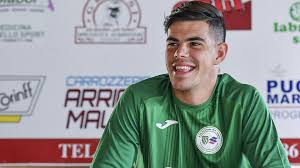 Born in livorno, the city where antonio gramsci and angelo tasca founded the italian communist party, perhaps lucarelli was never going to be quite in step with the prevailing politics of the day. Babbo Cristiano Ha Detto Si Mattia Lucarelli E Della Pro Livorno Il Tirreno