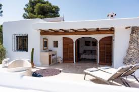 The Best Villas For Rent In Ibiza White Ibiza The Ibiza Guide Spanish Style Home Spanish House Villa