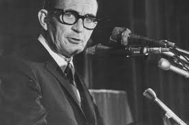 FM Underground Radio: Love for Sale