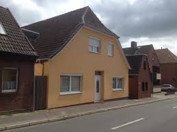 Hier finden sie wohnungen zum mieten vieler immobilienportale und durch die einfache & schnelle wohnungssuche mit intuitiven filtermöglichkeiten ist das ziel traumwohnung zum greifen nah. 4 Zimmer Wohnung Zu Vermieten Hundestr 14 27711 Osterholz Scharmbeck Osterholz Scharmbeck Mapio Net