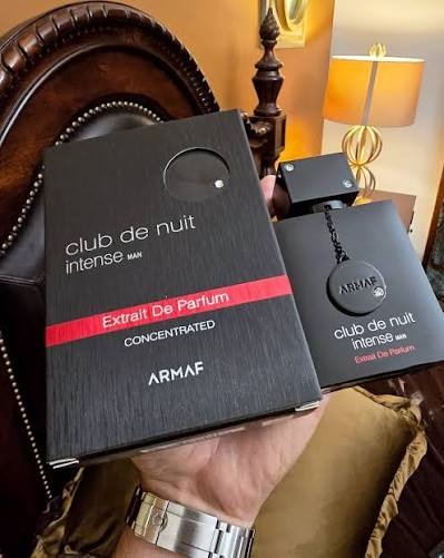 PARA TUDO! NOVO CLUB DE NUIT INTENSE EXTRAIT PARFUM CONCENTRATED . Modo  Besta Ativado com Sucesso... Fixação e Projeção ETERNAS! @armaf_official .  #perfumesarabes #perfumes #juniorbarreiros #armaf