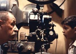 Anche il nuovo cinema paradiso, oramai chiuso e inutilizzato da sei anni, ha perso il proprio splendore, e salvatore non può che assistere immobile alla sua demolizione. Cinema Paradiso The Arts Desk