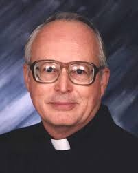 A group of @marquetteu alumni asked Jesuits Ryan Serfas and Brian Martindale  (both 2019 alumni of Marquette) to pray with them after the men's  basketball team's semifinal win over Providence last Friday.