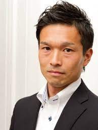 ビジネスヘアスタイル スーツ メンズ ショートマッシュ ビジネス ヘアスタイル 男性の髪 スーツ 髪型