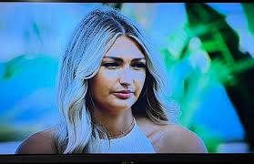 Similar looking characters in reality TV show