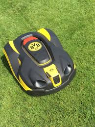 Automower Auf Bvb Gtrimmt Rasenroboter Automower Husqvarna Geburtstag Bilder Lustig