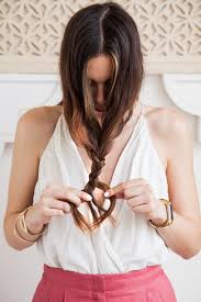 Come fare acconciature semplici e veloci per capelli lunghi. Acconciatura Semplice Per Capelli Lunghi In 2 Minuti