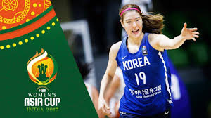 Park Ji Su is unstoppable in the low post!