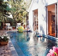 In seara de ajun mancam musai carnati. Ideas De Decoracion Como Tener Una Piscina En Un Patio Pequeno Idealista News