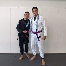 I started training Brazilian Jiu Jitsu in 2012 and got my blue belt in 2013  with @csunbjjofficial and let me tell you that the blue belt blues are  real! Since graduating, I