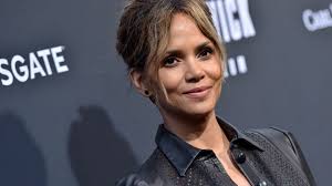 Collection with 1509 high quality pics. Halle Berry Teases Photo With Possible New Mystery Boyfriend Essence